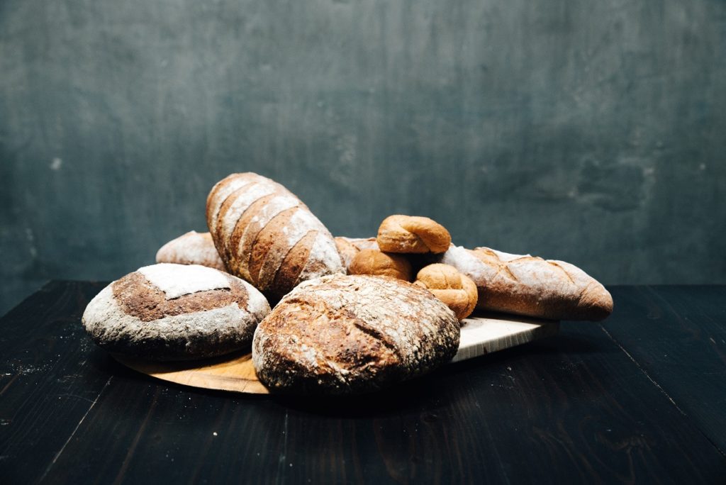 Apart from pandesal, Panaderya Toyo has hot beverages and other types of bread like pan casero, barra, buttermilk loaf, and bicho-bicho