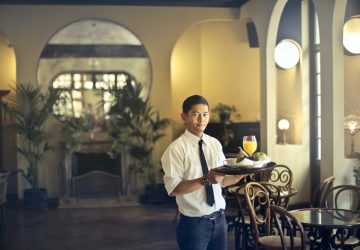 Restaurants are guilty of letting profitable opportunities walk out the door. And it is because of a lack of good customer service.