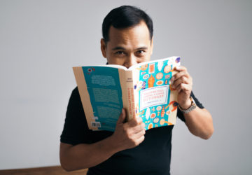 Edgie Polistico with his award-winning dictionary