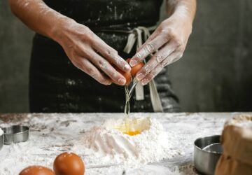 Aside from soothing stress and building self-esteem, cooking and baking curb negative thinking