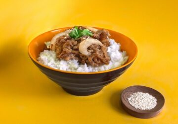 jollibee yoshinoya