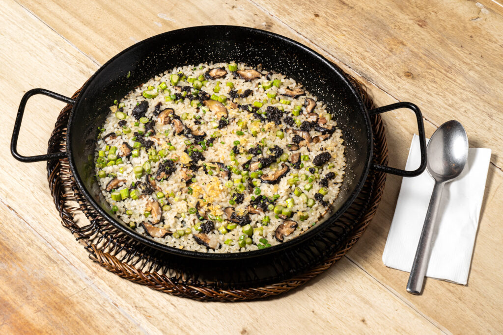 Truffle mushroom and asparagus paella